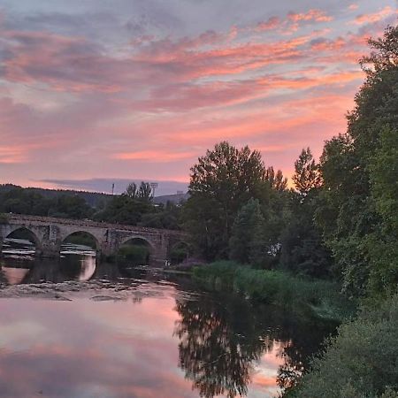 Hostal Alba Lugo Dış mekan fotoğraf